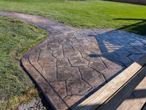 colored stamped flagstone concrete border